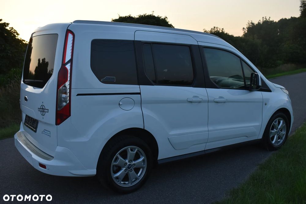 Ford Tourneo Connect - 12