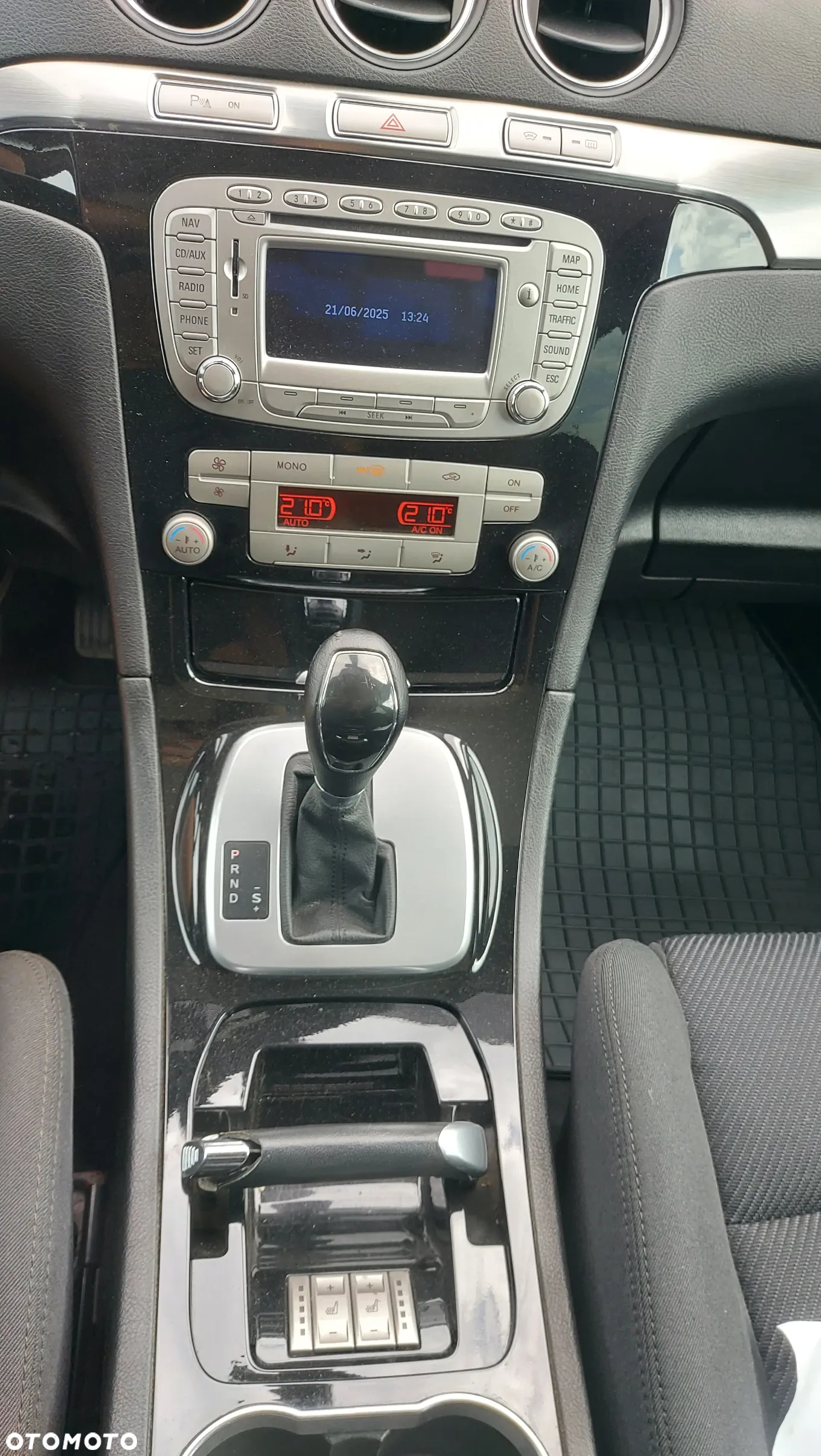 Ford S-Max 2.0 EcoBoost Titanium - 12