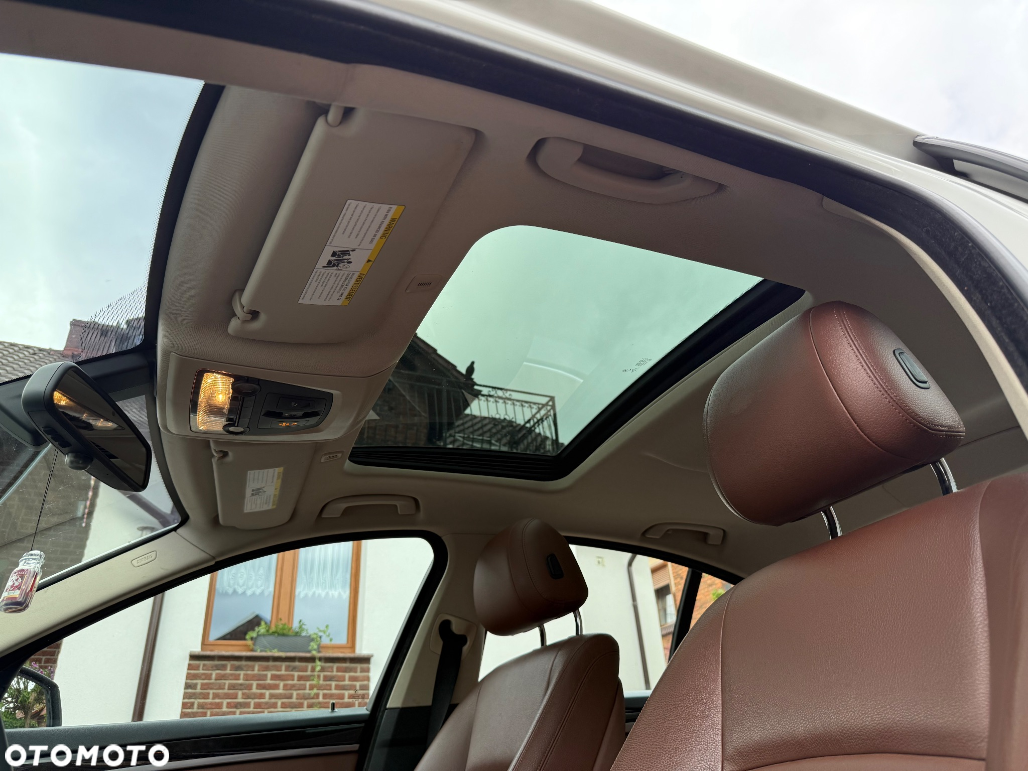 BMW Seria 5 528i xDrive - 13