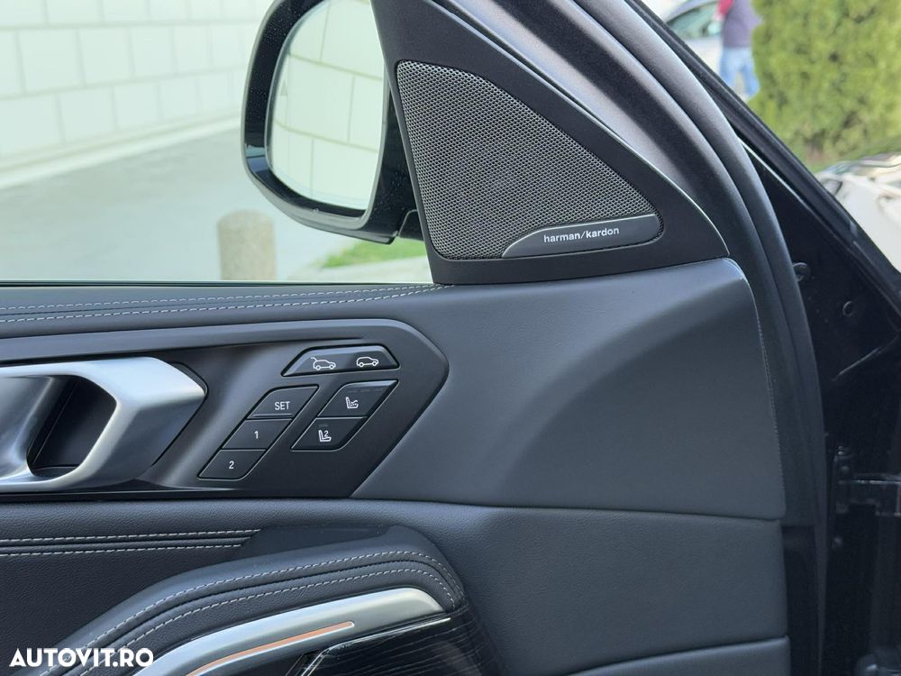 BMW X6 M M60i xDrive AT MHEV - 13