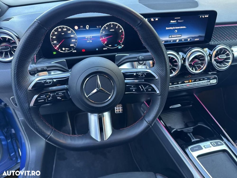 Mercedes-Benz GLB - 11