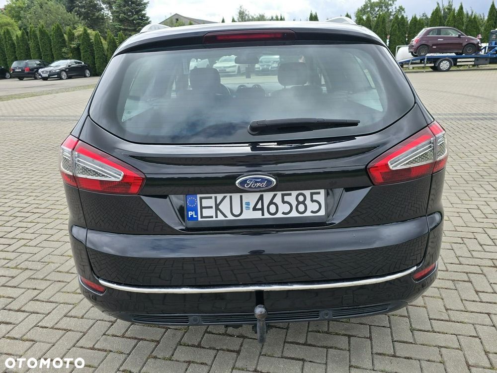 Ford Mondeo - 13