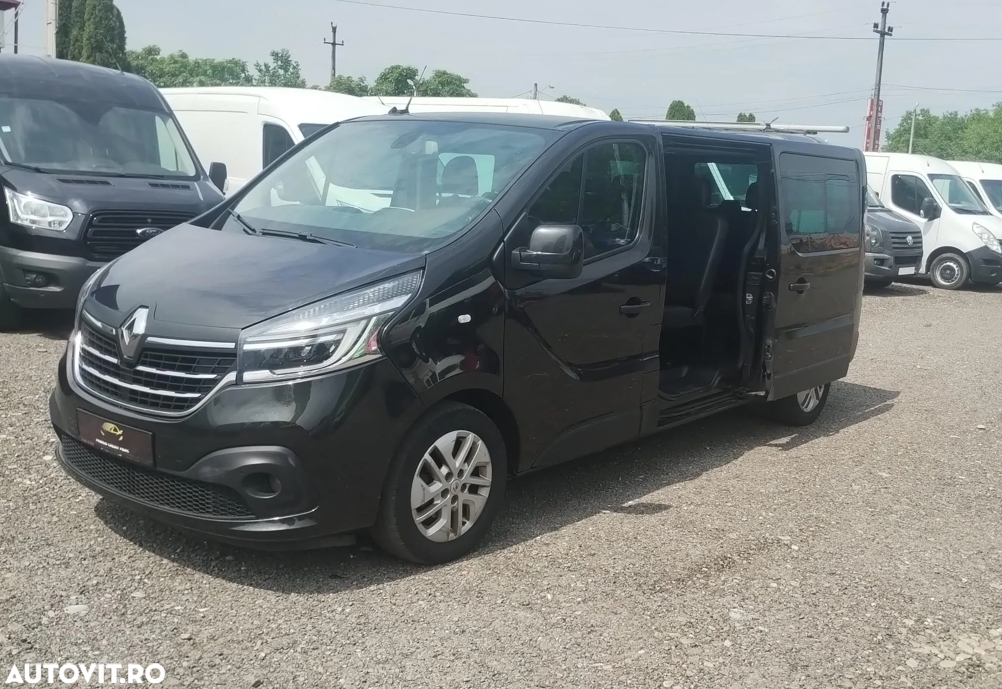 Renault Trafic 2.0 Blue dCi 120 Combi L2H1 8+1 locuri Authentique - 2