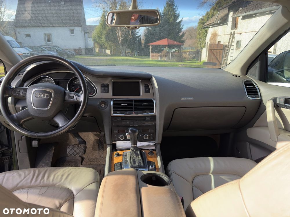 Audi Q7 - 6