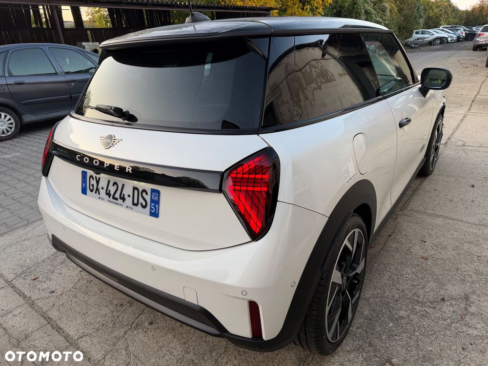 Mini Cooper 2024 photo 3
