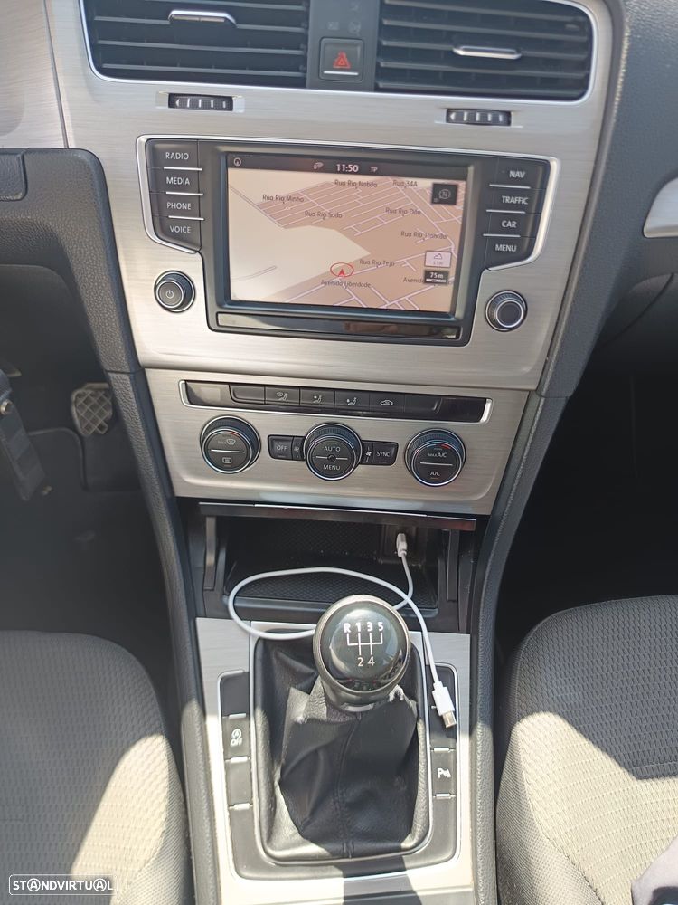 VW Golf Variant 1.6 TDi GPS Edition - 40