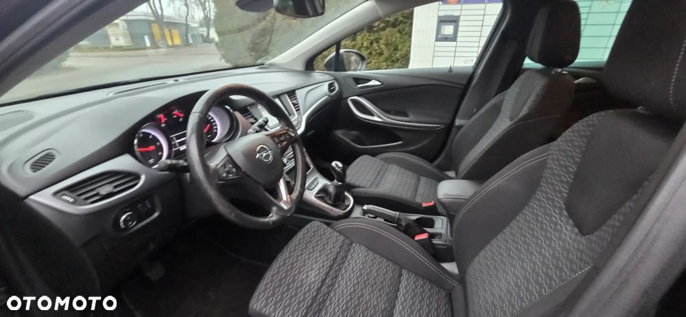 Opel Astra 1.6 CDTI Cosmo - 31