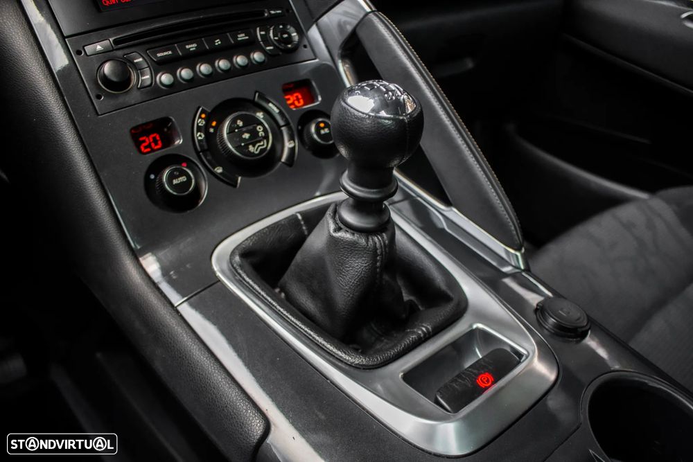 Peugeot 3008 1.6 HDi Executive - 19
