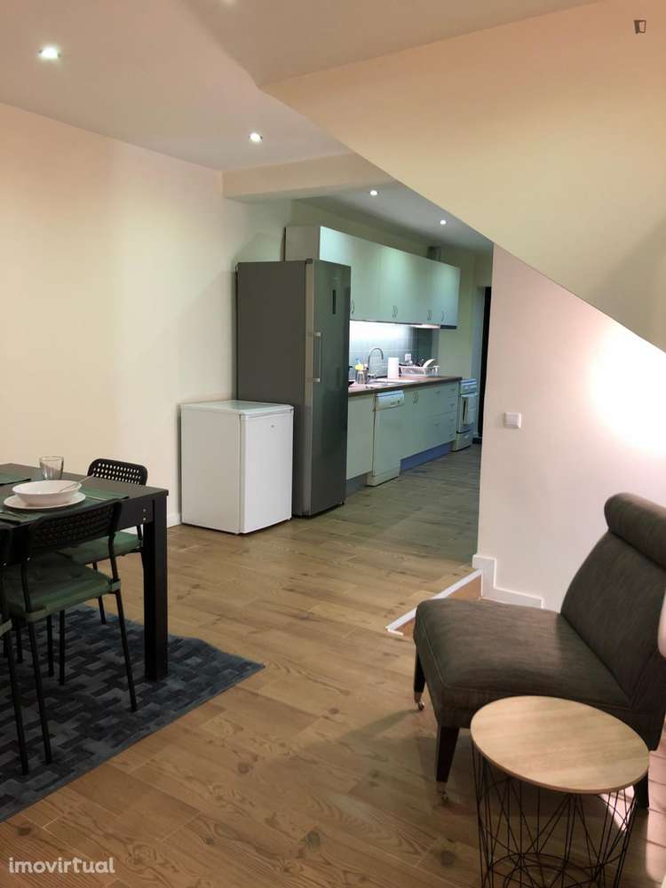 Quarto - localizado em Paranhos Porto - Grande imagem: 2/26