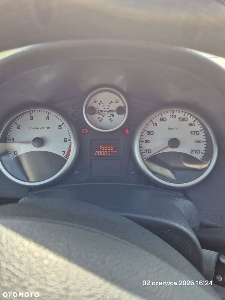 Peugeot 207 1.4 16V Presence - 2
