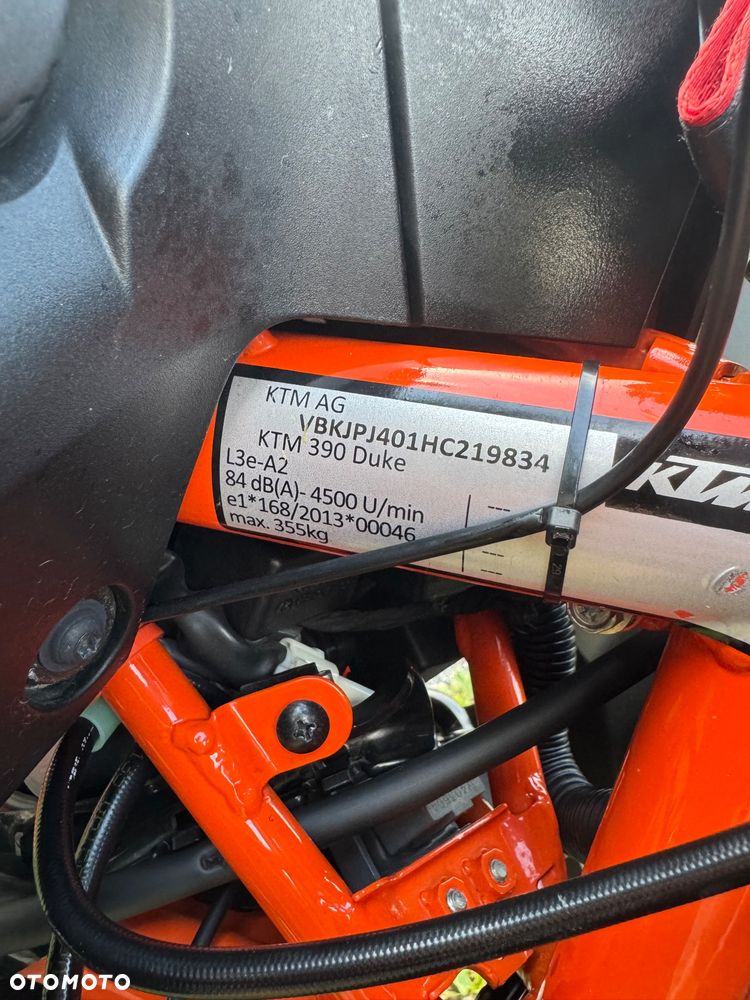 KTM Duke 390 - 19