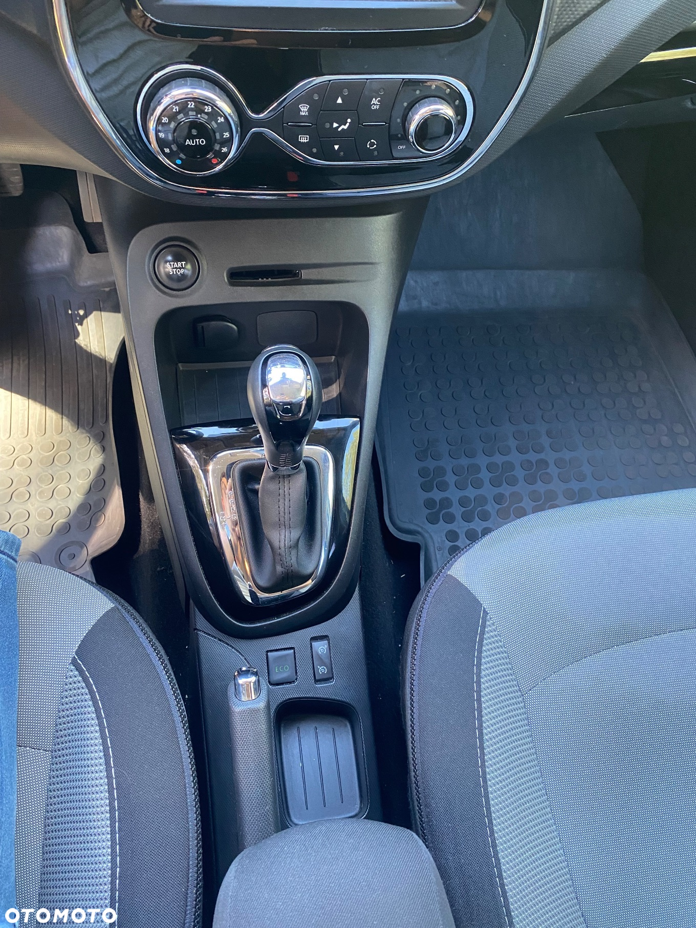 Renault Captur 1.2 TCe Intens EDC - 25