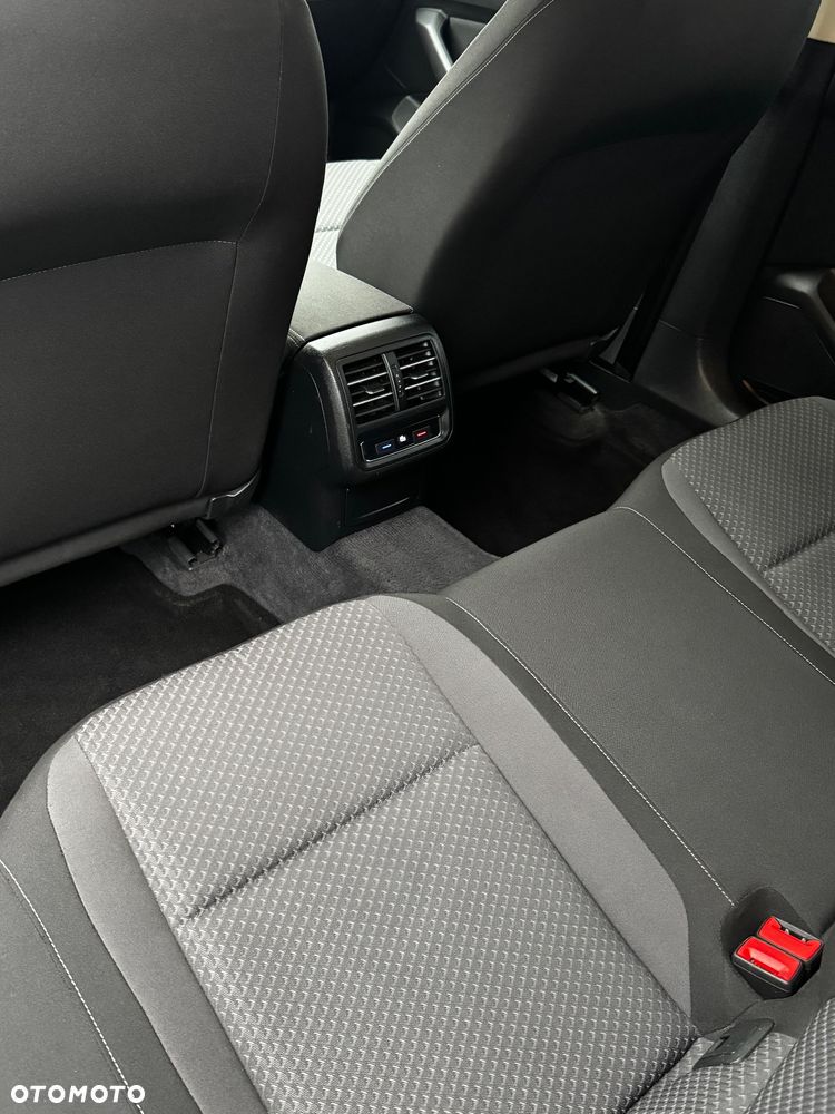 Volkswagen Passat 1.6 TDI (BlueMotion Technology) Comfortline - 23