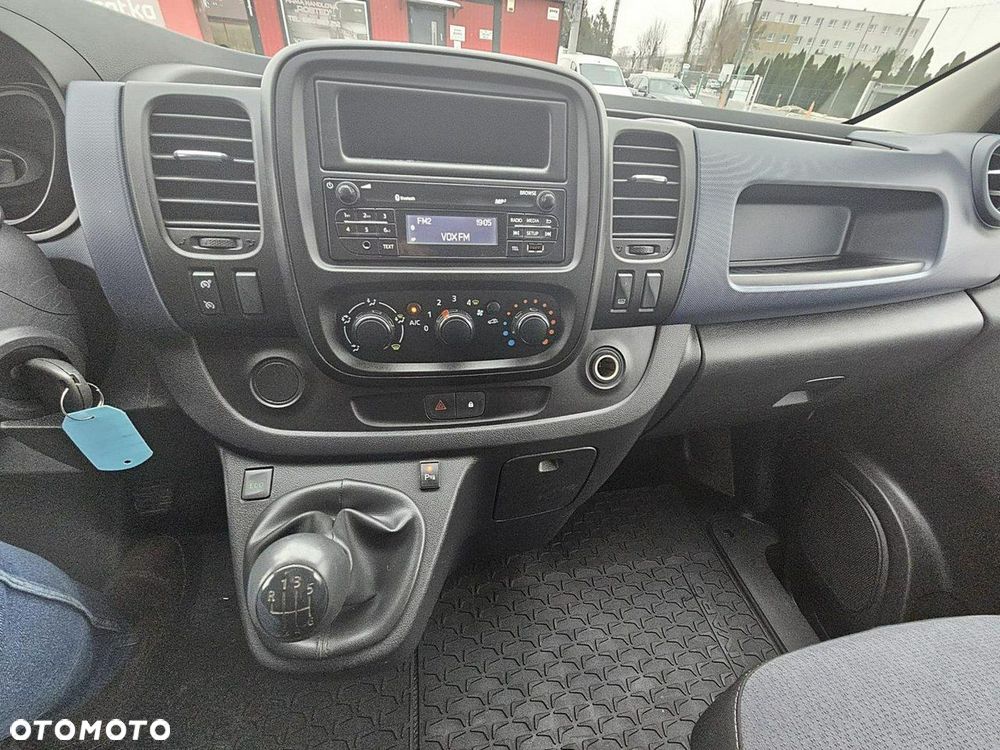 Opel Vivaro - 11