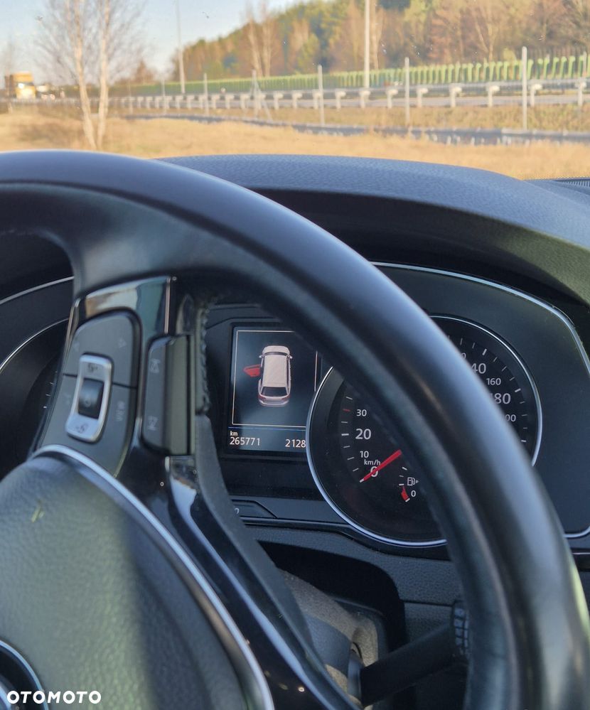 Volkswagen Passat 2.0 TDI SCR Comfortline DSG - 11