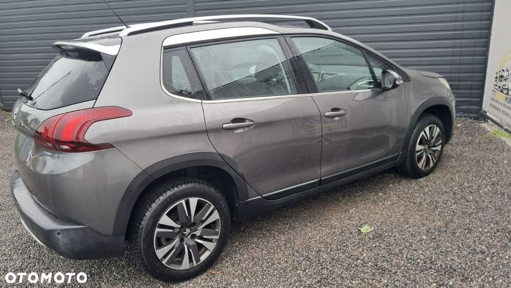 Peugeot 2008 - 12