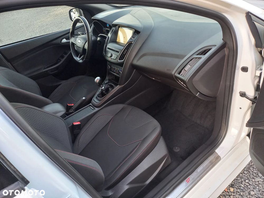 Ford Focus 1.0 EcoBoost ST-Line ASS - 28