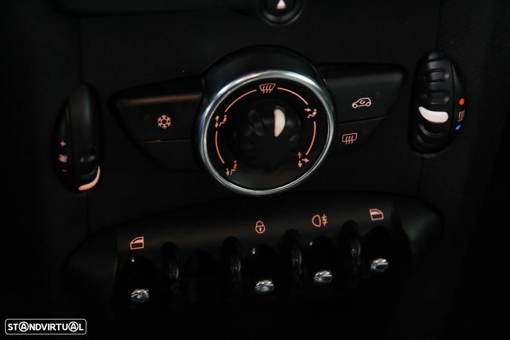 MINI Clubman One D - 13