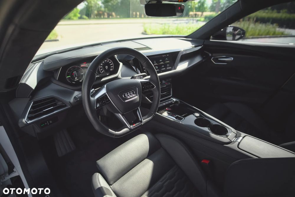 Audi RS e-tron GT - 18