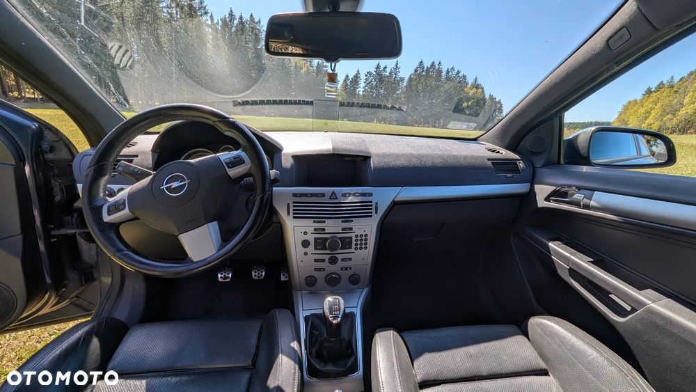 Opel Astra 1.6 T Sport - 12