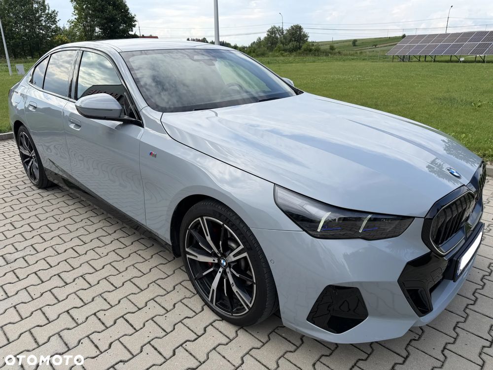 BMW Seria 5 ver-520d-xdrive-mhev-m-sport - 3