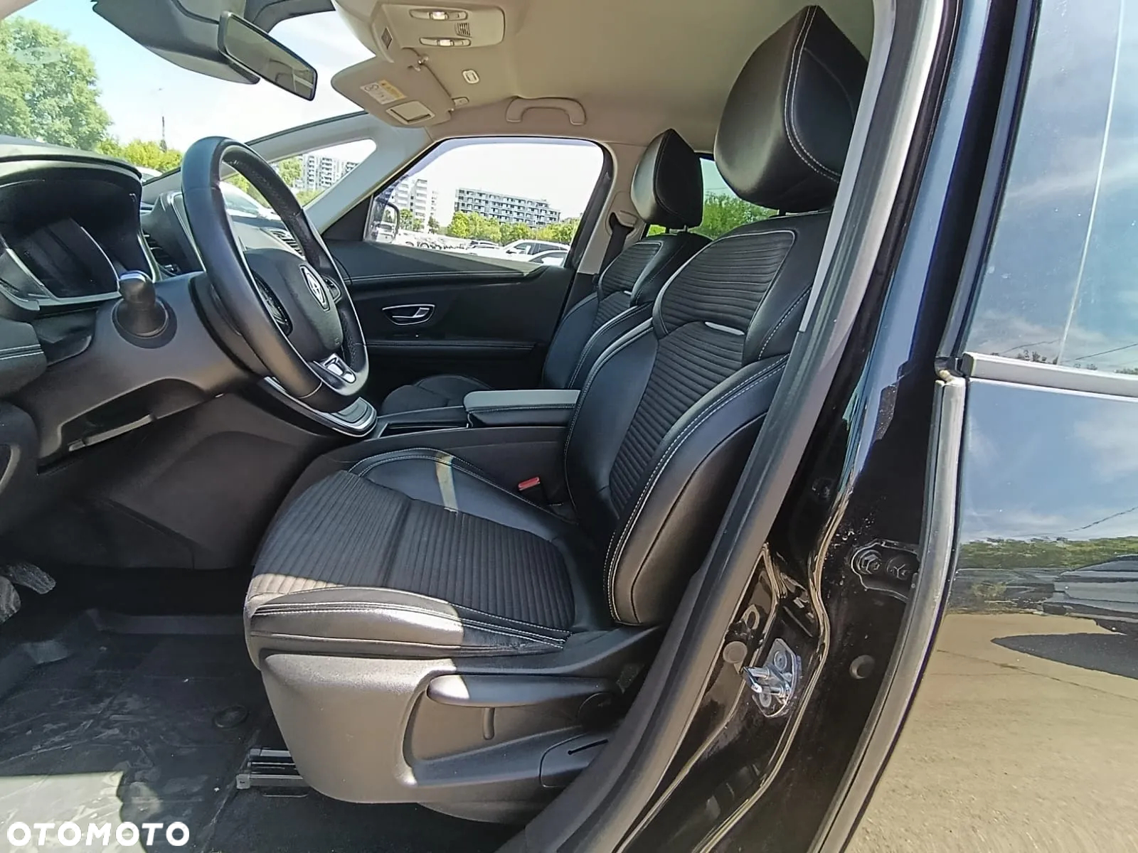 Renault Scenic 1.3 TCe FAP Intens EDC - 5