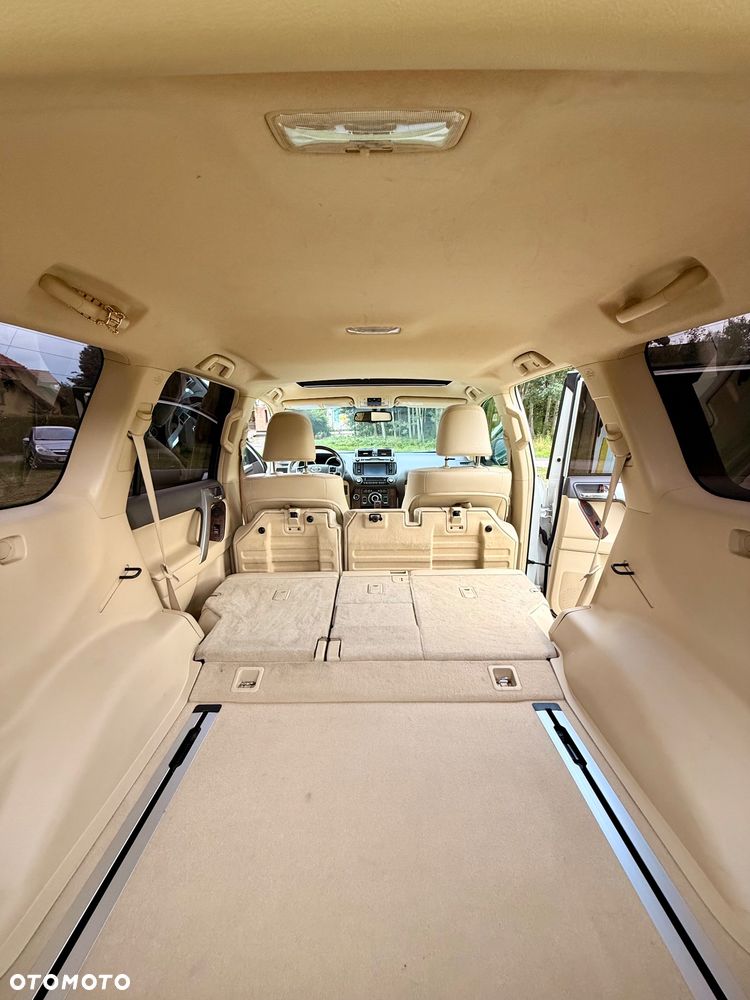 Toyota Land Cruiser LC 2.8 D-4D Executive - 8