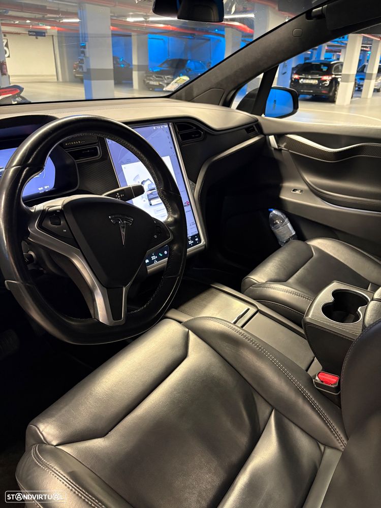 Tesla Model X 100D - 7