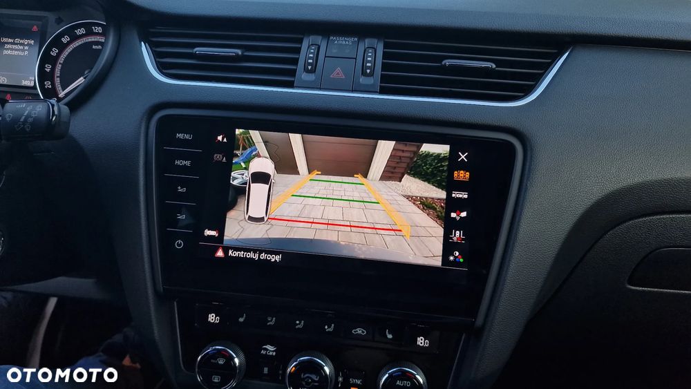 Skoda Octavia 2.0 TSI RS Challenge 245 DSG - 24