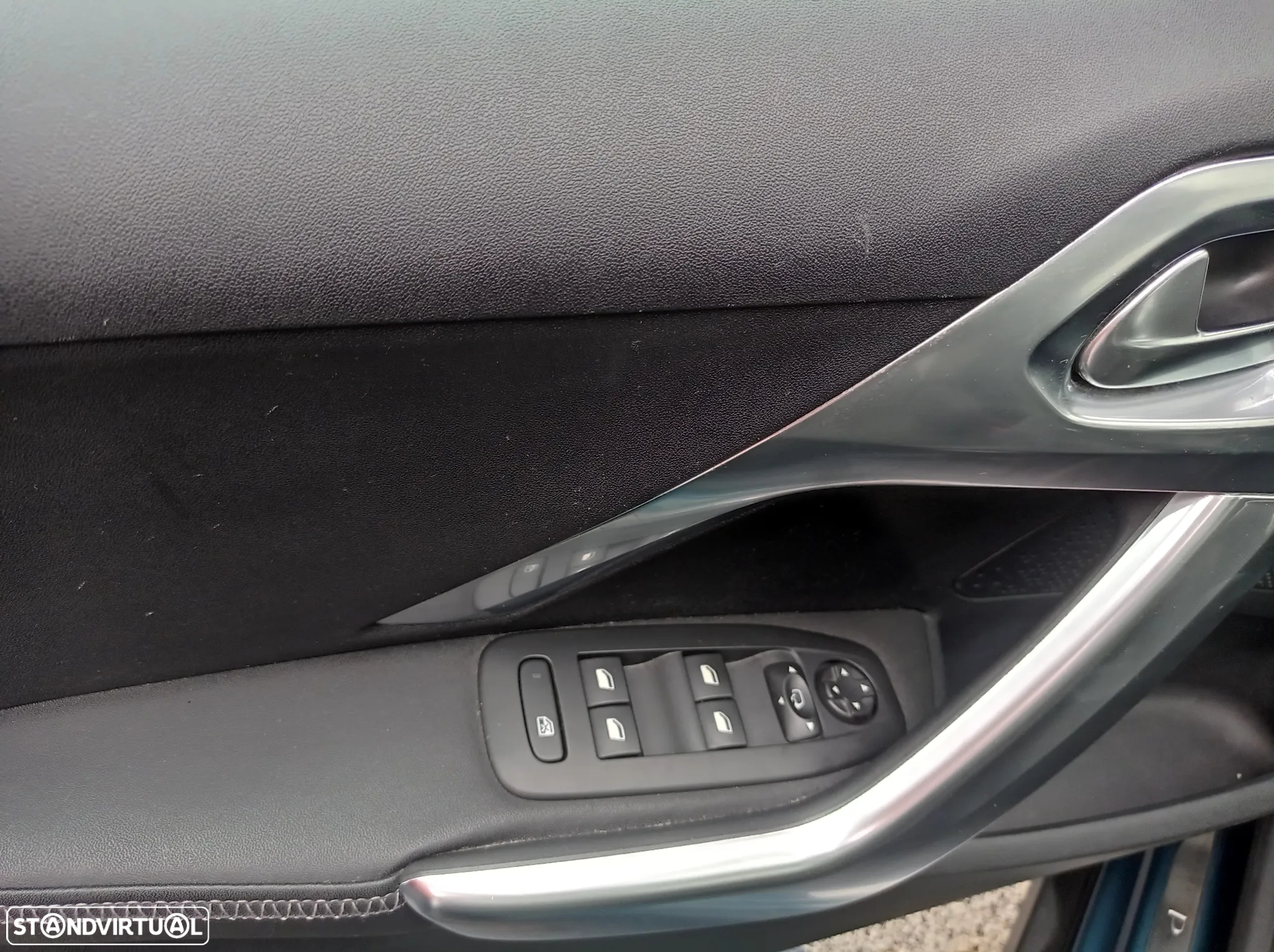 Peugeot 2008 1.2 PureTech GT Line EAT6 - 13