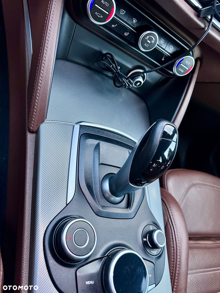 Alfa Romeo Stelvio 2.0 Turbo Executive Q4 - 13