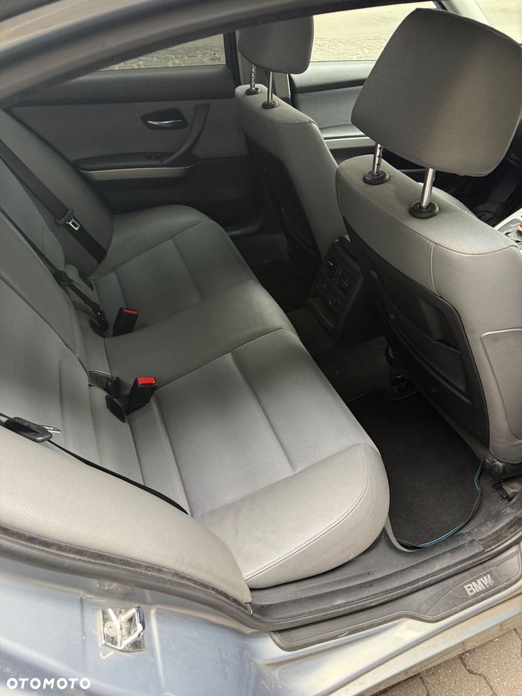 BMW Seria 3 - 16