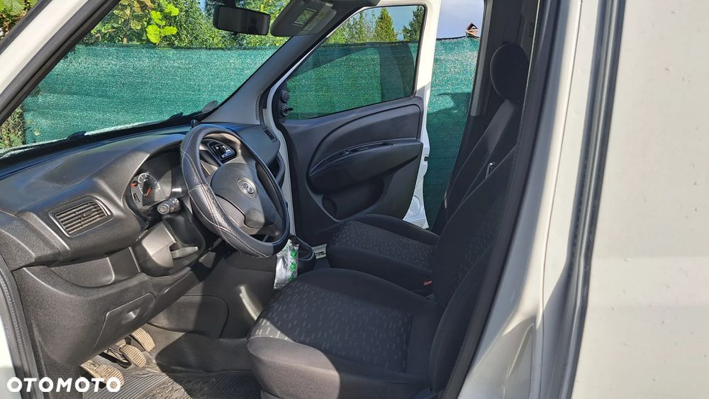 Ford EcoSport - 14