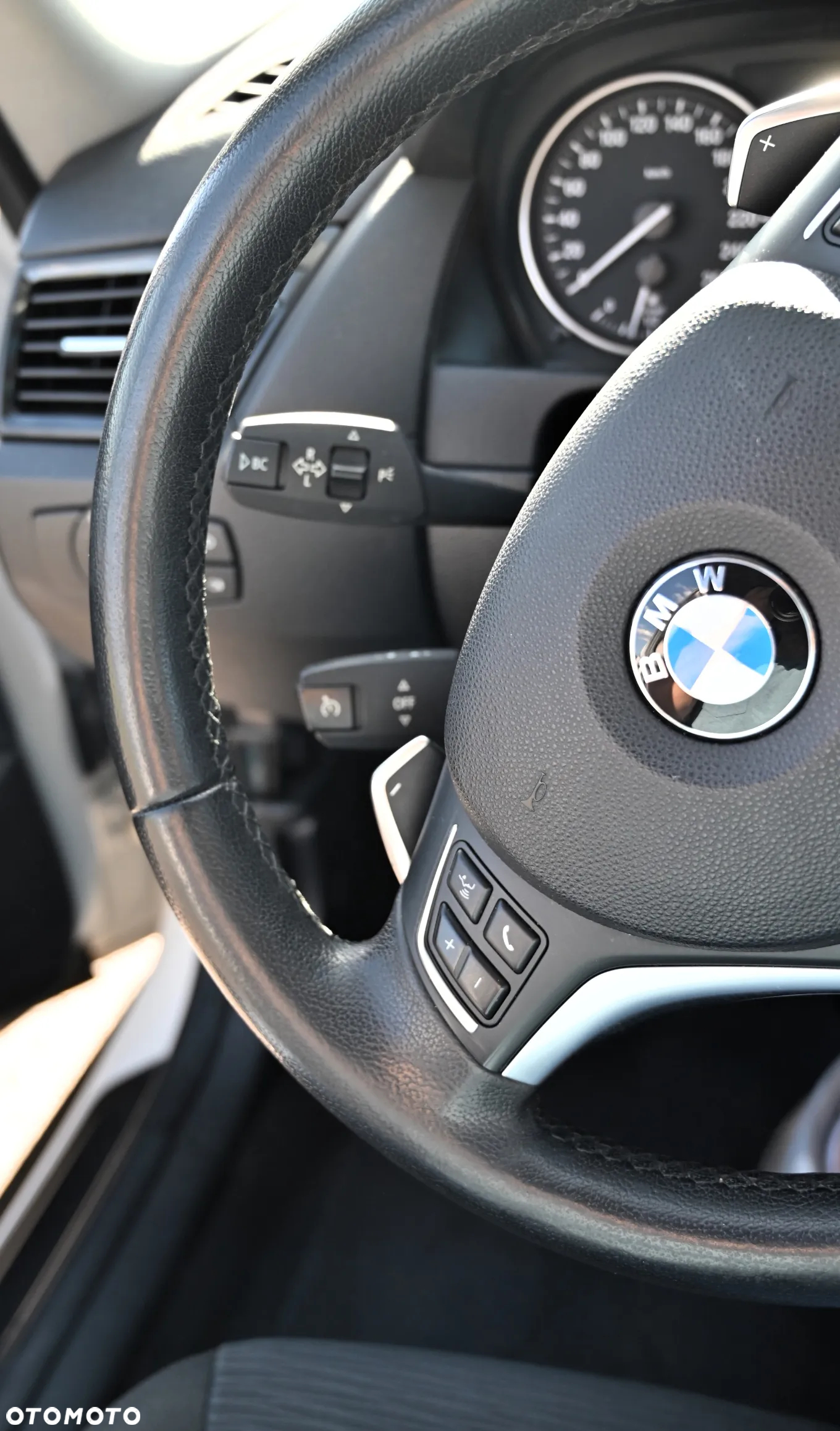BMW X1 - 24