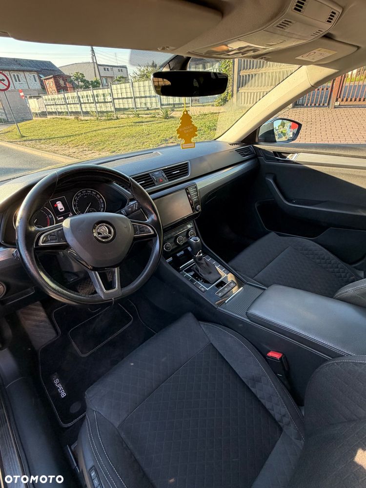Skoda Superb 1.6 TDI DSG Style - 8
