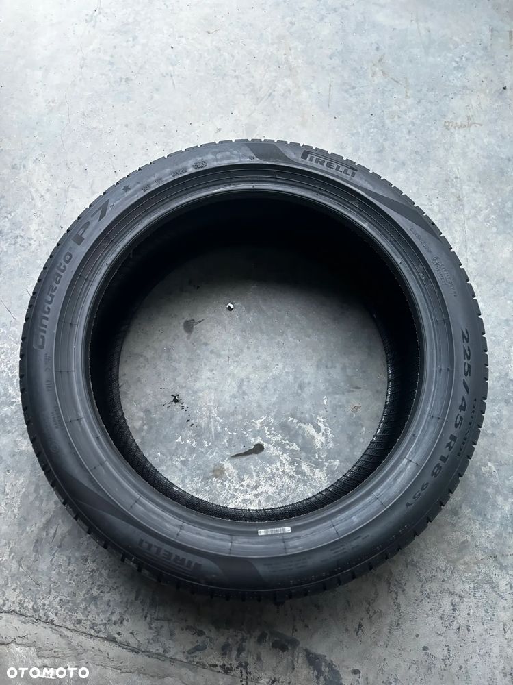 Opony letnie Pirelli Cinturato P7 - 225/45R18 - 3