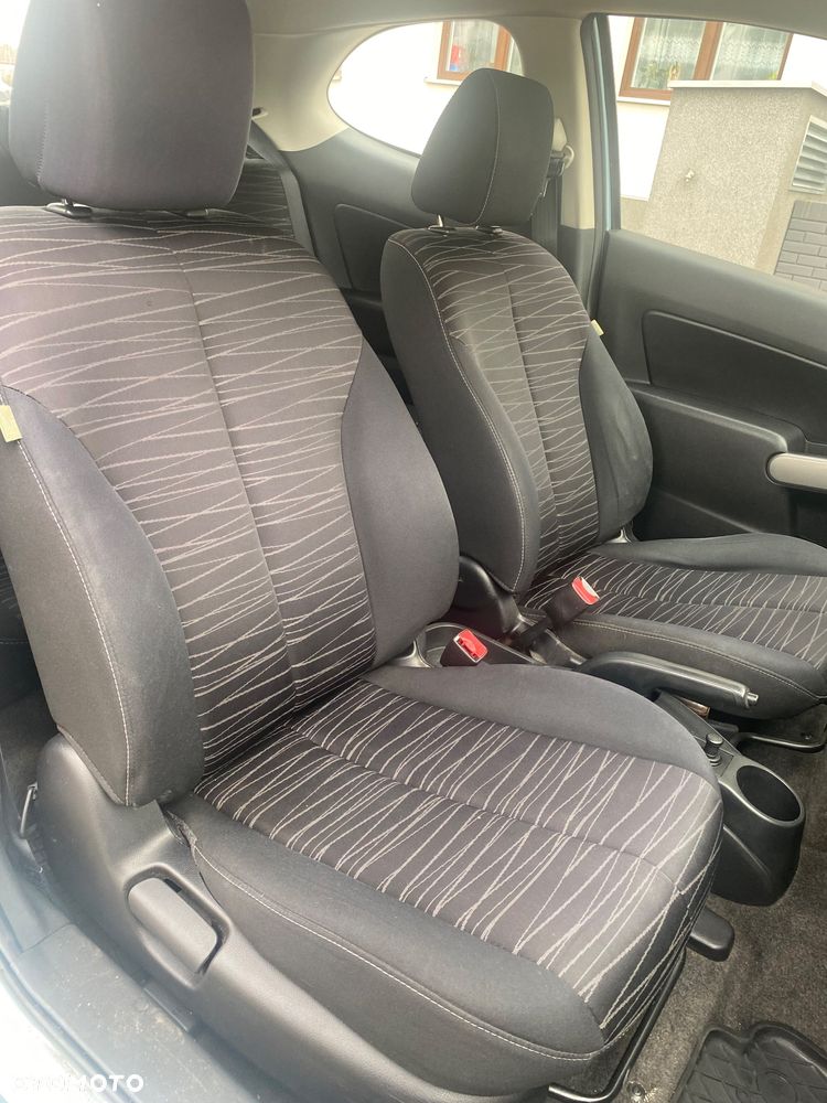Mazda 2 - 7