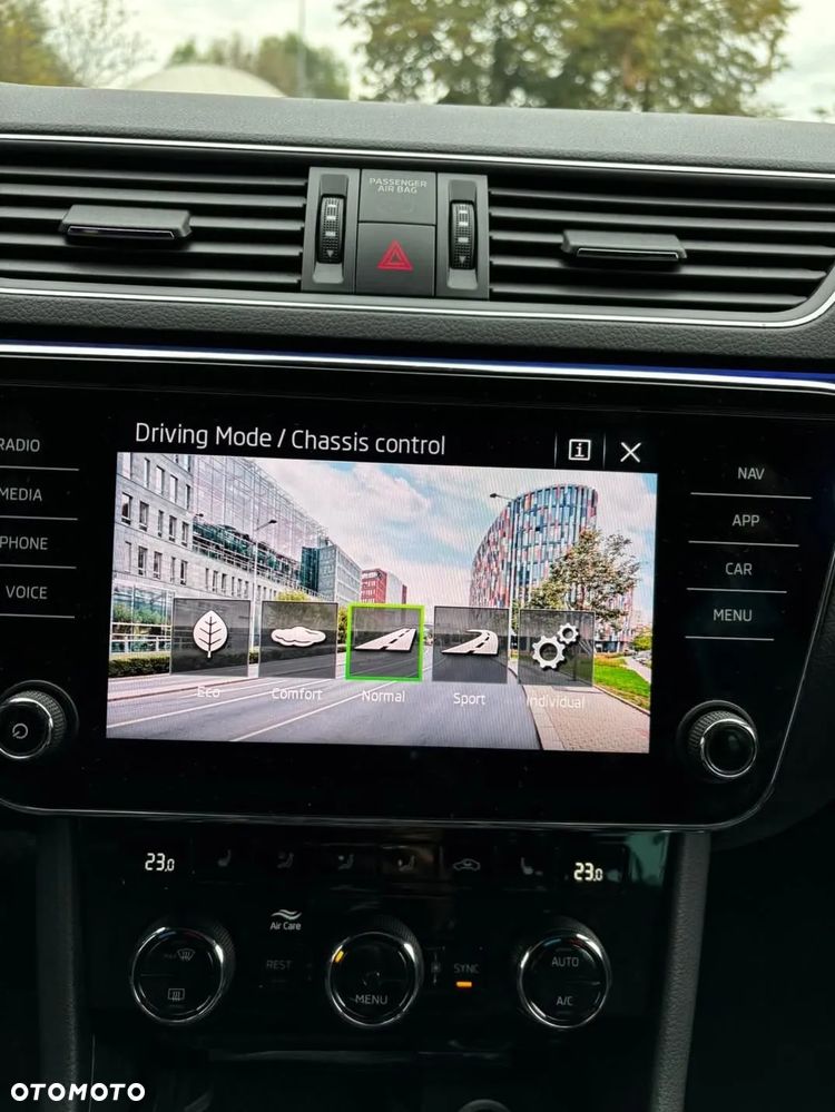Skoda Superb 2.0 TDI SCR L&K - 7