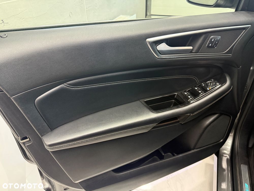 Ford Edge 2.0 TDCi Bi-Turbo 4x4 Titanium - 10