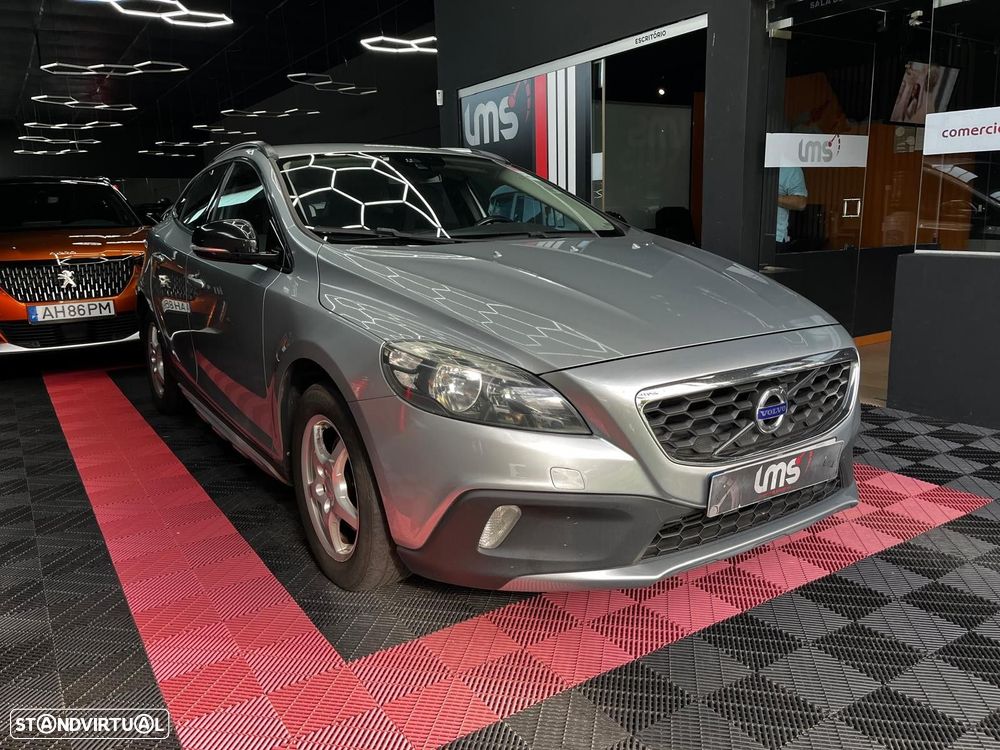 Volvo V40 Cross Country 1.6 D2 Momentum - 2
