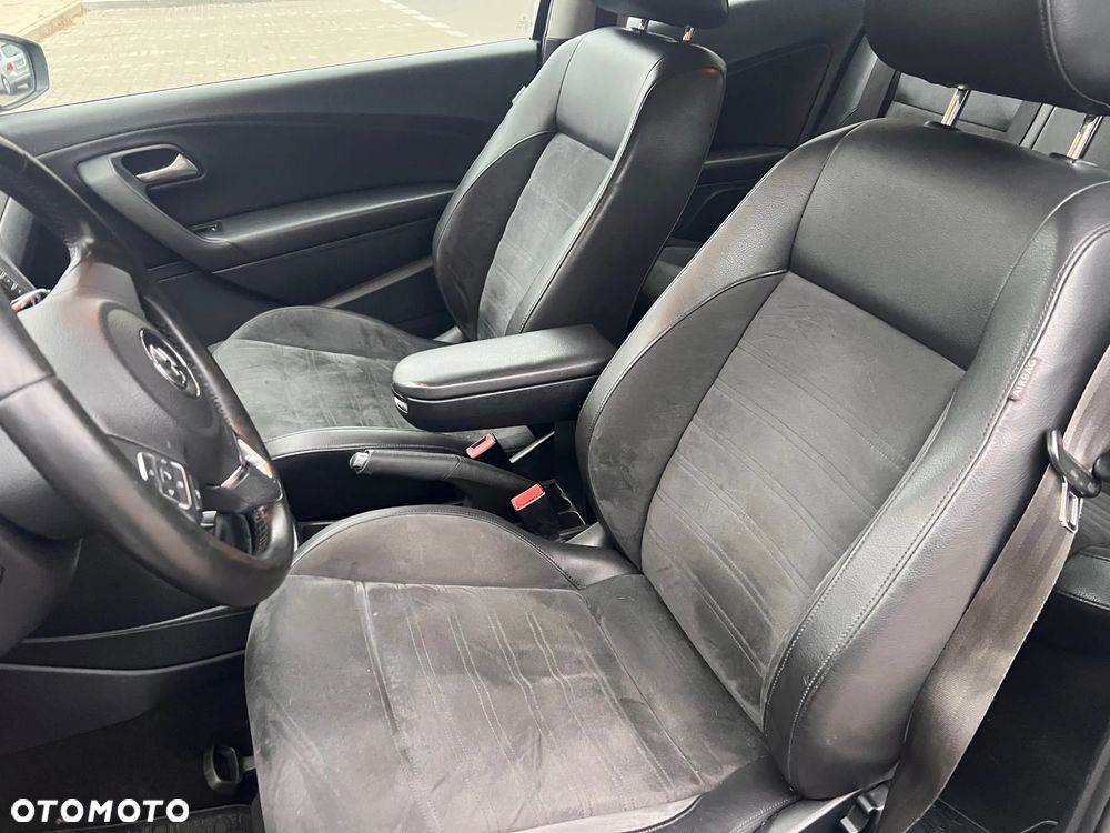 Volkswagen Polo 1.6 TDI Blue Motion Technology Highline - 11