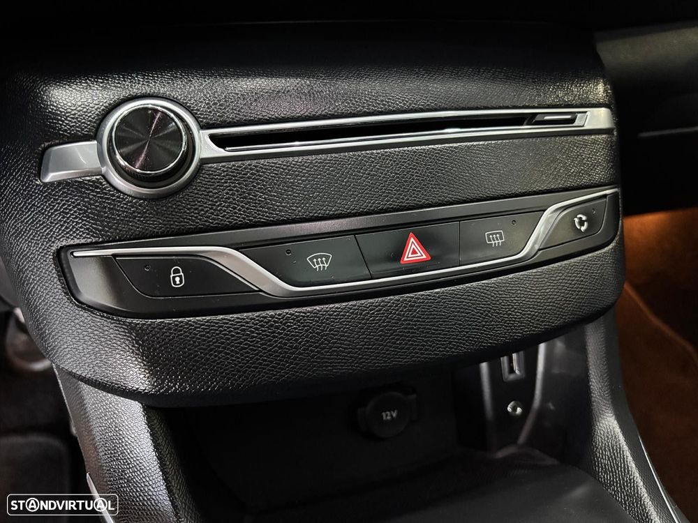 Peugeot 308 SW 1.6 BlueHDi Allure J17 - 15