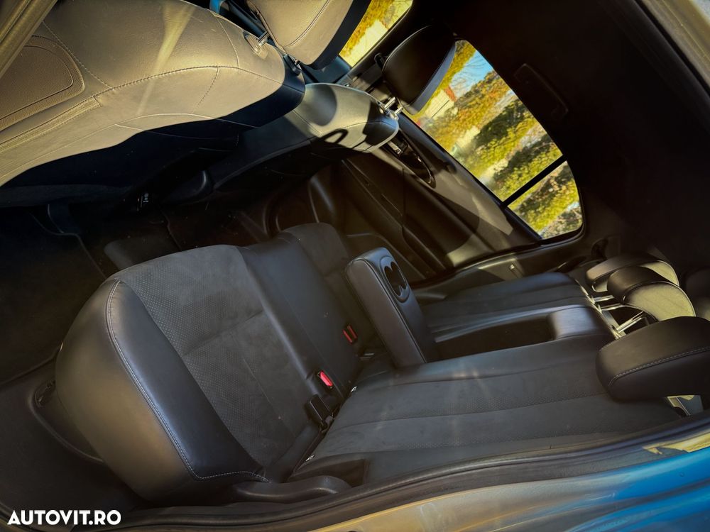 Mitsubishi Eclipse-Cross PHEV Intense+ Black - 8