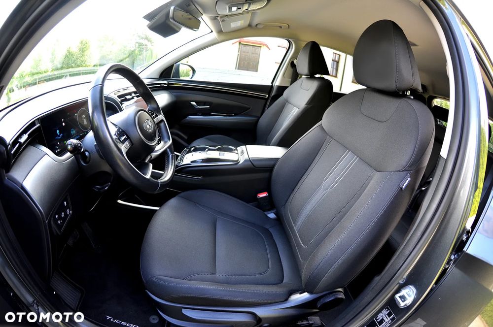 Hyundai Tucson 1.6 T-GDi HEV Executive 2WD - 19