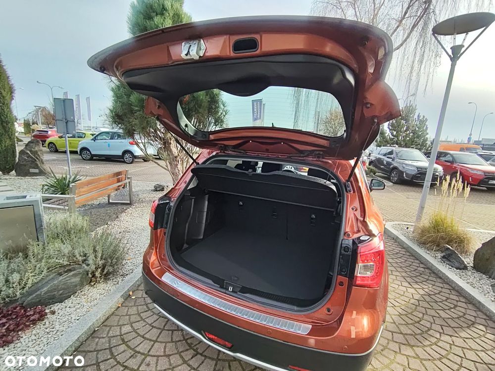 Suzuki SX4 S-Cross 1.4 T Premium - 7