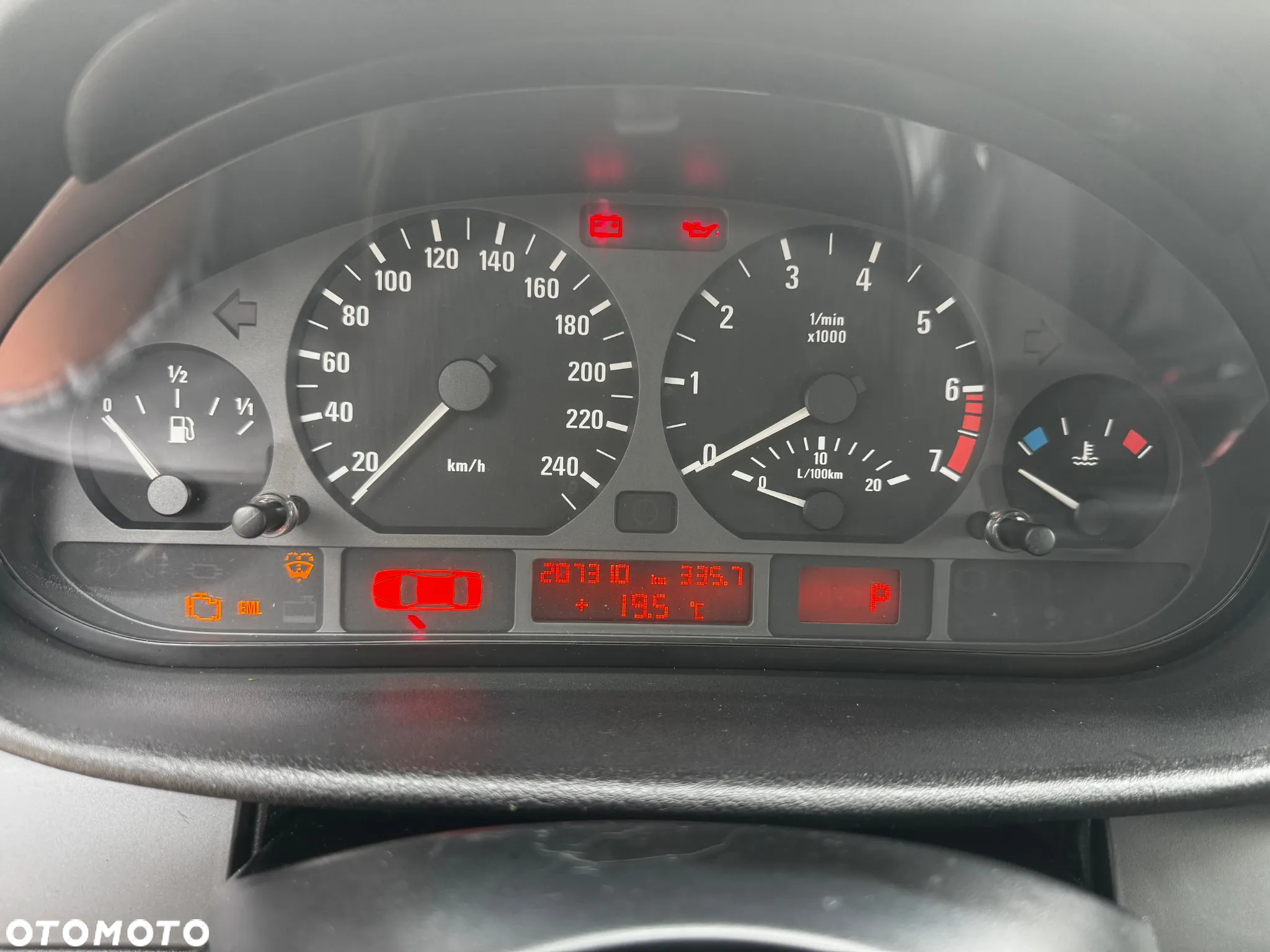 BMW Seria 3 318i Edition Lifestyle - 22