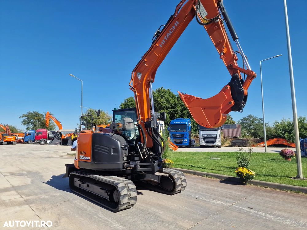 Hitachi ZX85, 2021, 2.975h, LAMA, CUPLA RAPIDA+3 CUPE NOI, Ad sapare 5m, latime 2,2m, ridica 3,7t, Camera spate, senile cauciuc 80% ok, inst picon pe bratele de excavare, Aer cond, computer in lb romana, posibilitate leasing -PROMOTIE 56.900 EUR+Tva - 9