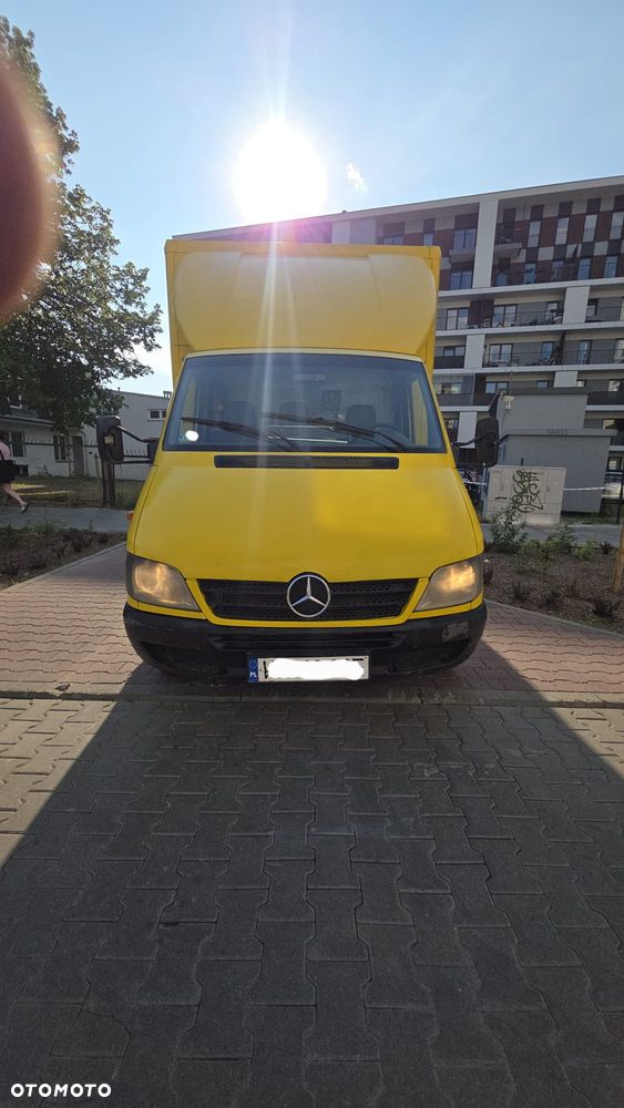 Mercedes-Benz Sprinter - 12