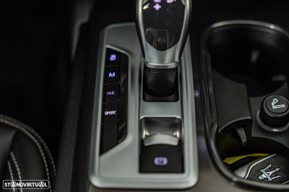 Maserati Ghibli 3.0 V6 GranLusso - 35