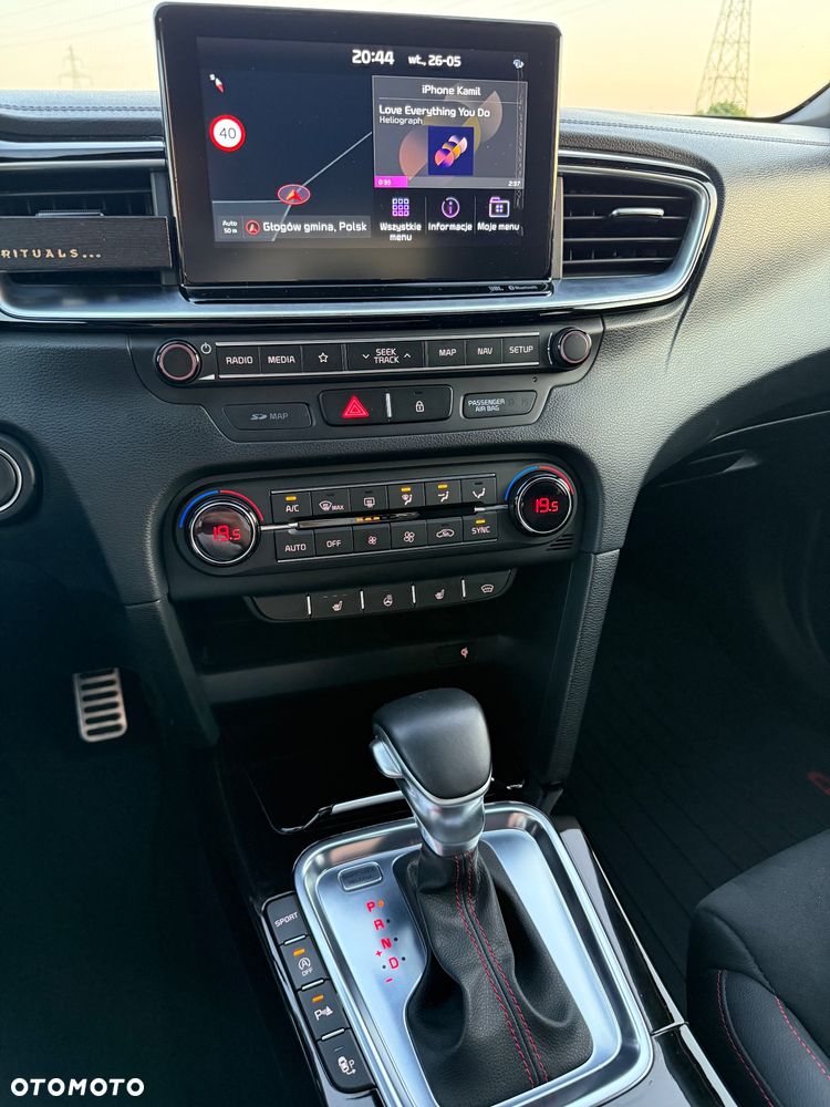 Kia ProCeed - 10